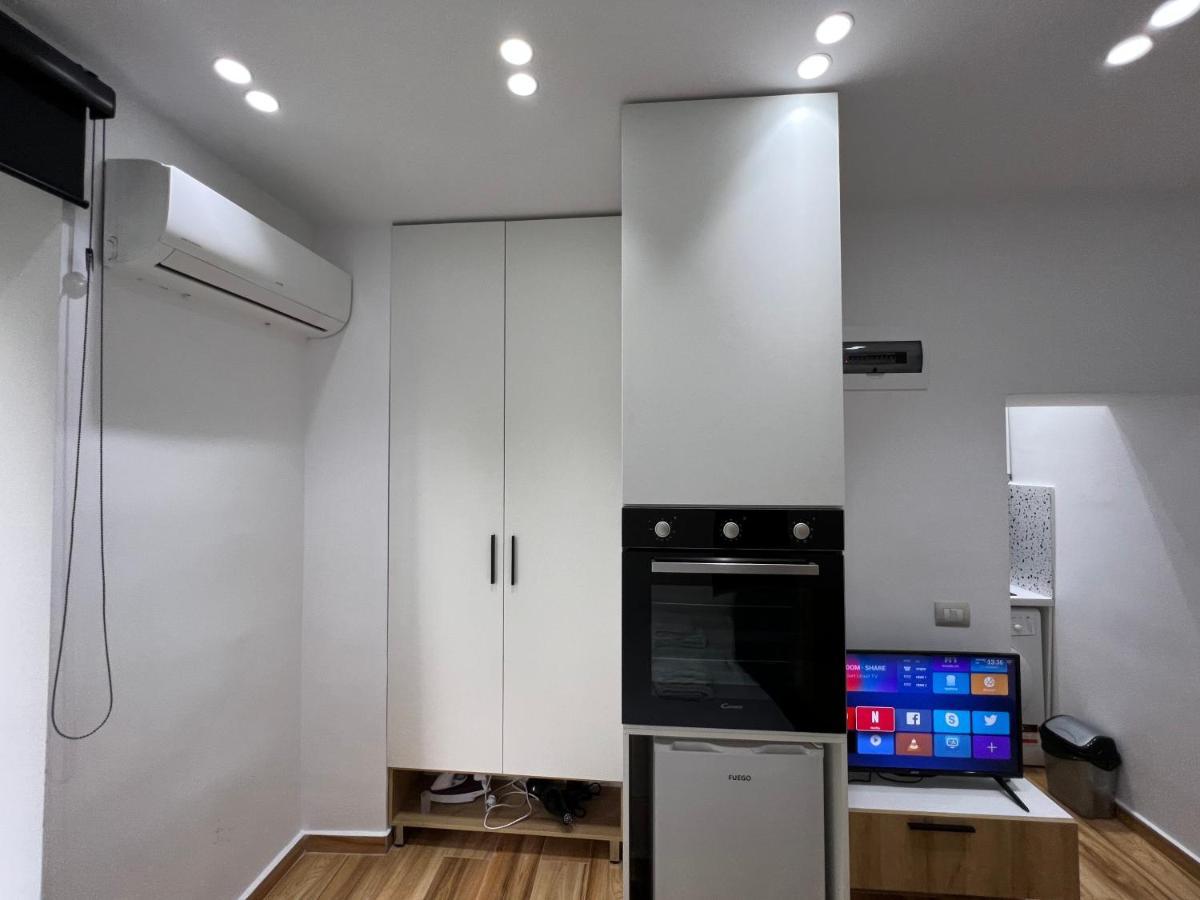 Luxury Apartment In Blloku Area ติรานา ภายนอก รูปภาพ
