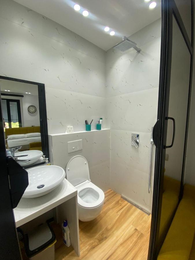 Luxury Apartment In Blloku Area ติรานา ภายนอก รูปภาพ