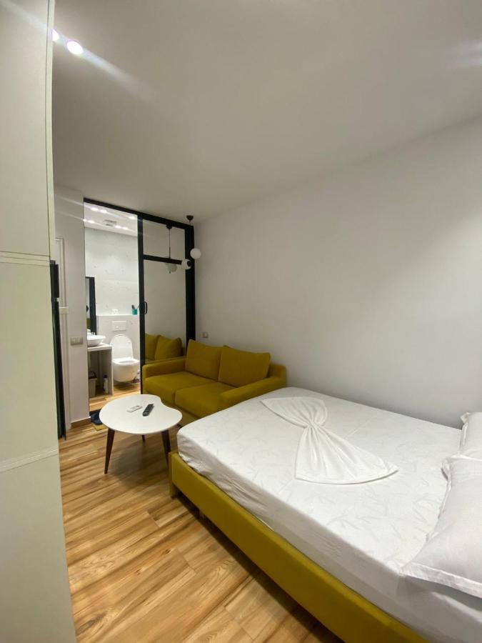 Luxury Apartment In Blloku Area ติรานา ภายนอก รูปภาพ