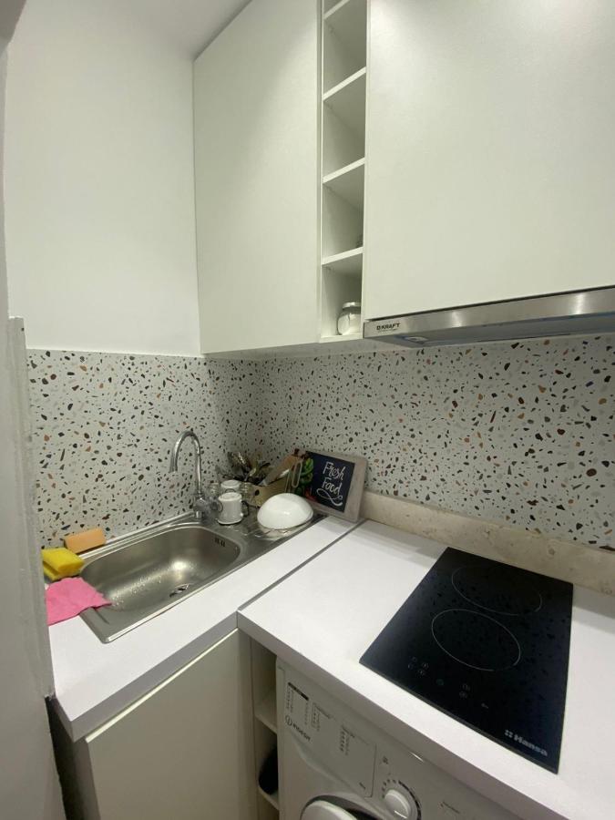 Luxury Apartment In Blloku Area ติรานา ภายนอก รูปภาพ