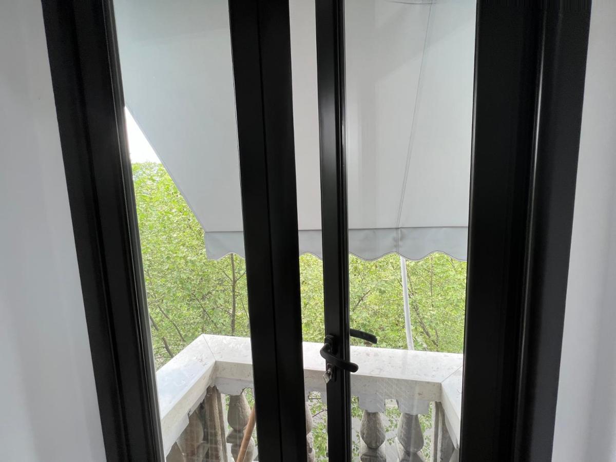 Luxury Apartment In Blloku Area ติรานา ภายนอก รูปภาพ